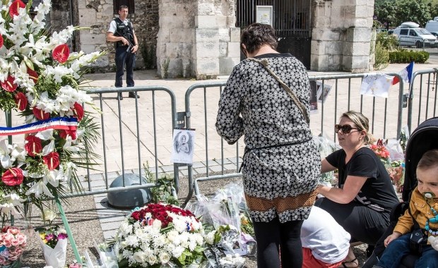 Apel Francuskiej Rady Kultu Muzułmańskiego: Weźmy udział w niedzielnych mszach