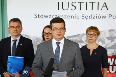 Apel Iustitii do członków KRS: Podajcie się do dymisji