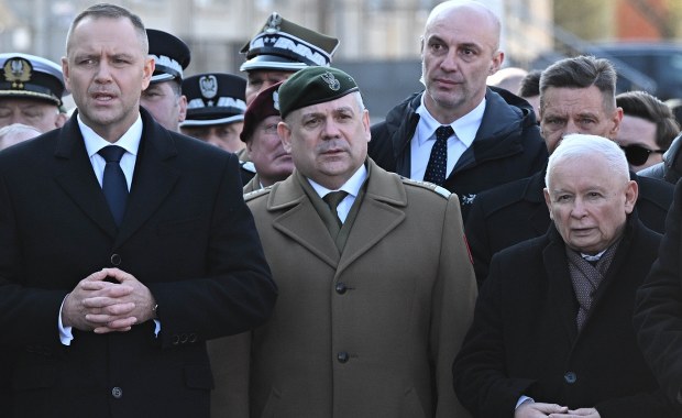 Apel przed Pałacem Prezydenckim. Symboliczny gest w rocznicę tragedii