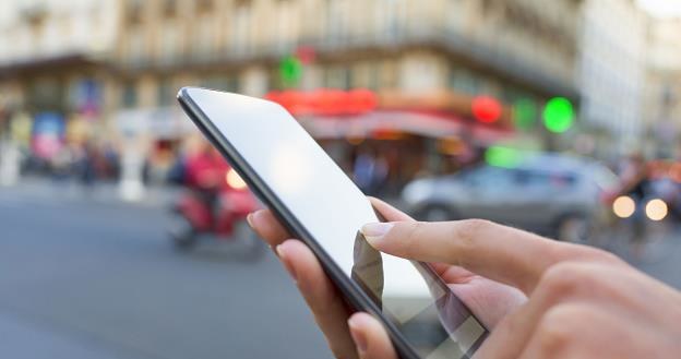 Aplikacje mobilne to oferta dla potrzebujących - i zapominalskich /&copy;123RF/PICSEL