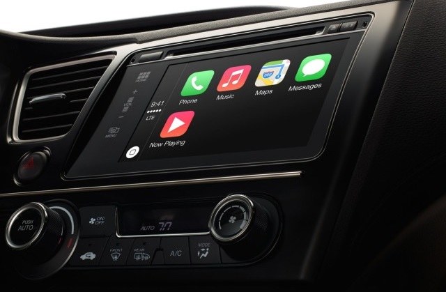 Apple CarPlay /materiały prasowe