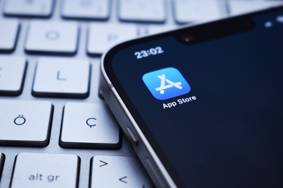 Ucieczka od ceł Trumpa. Apple chce przenieść montaż iPhone'ów do Indii