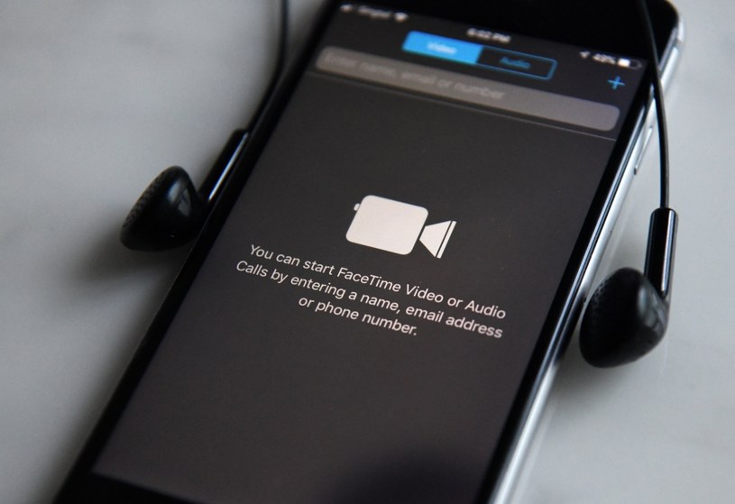 Apple FaceTime z luką bezpieczeństwa /123RF/PICSEL