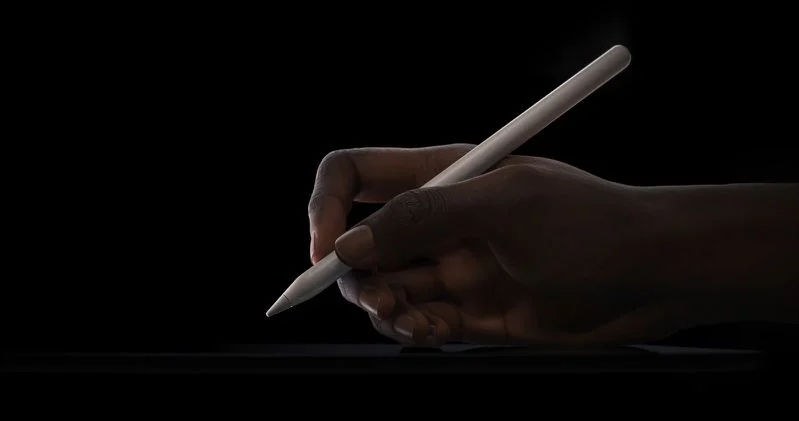 Apple Pencil Pro to nowy ołówek elektroniczny dla iPadów. /Apple /materiały prasowe