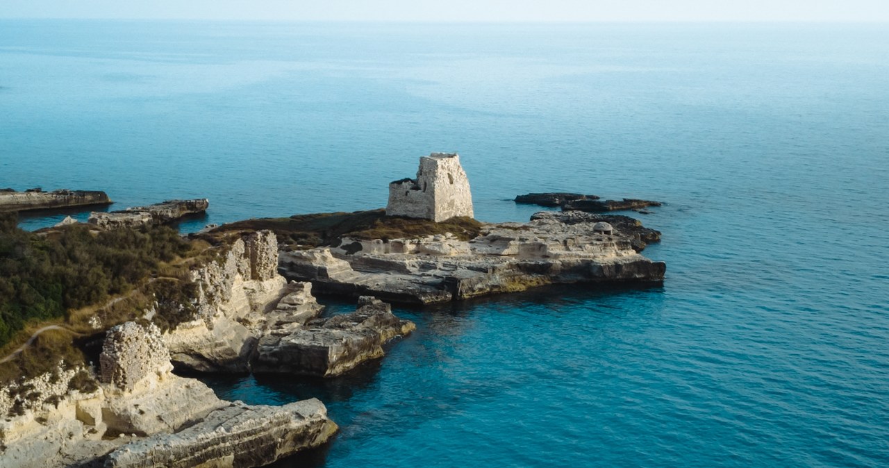 Apulia to piękne groty i plaże oraz zabytki. /123RF/Picsel, 123RF/Picsel /INTERIA.PL