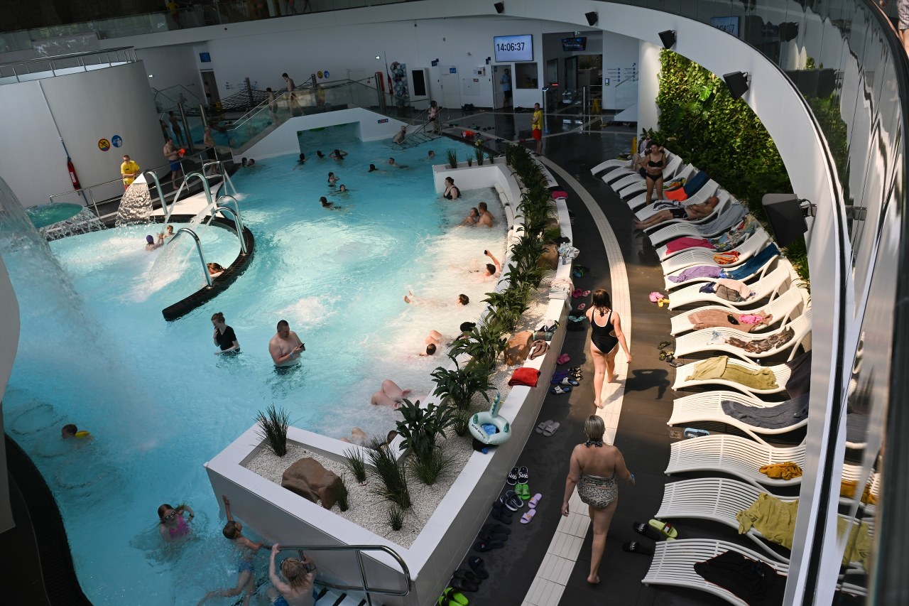 Aquapark w Szczecinie otwarty. ​Kolejka ustawiła się już o 6 rano