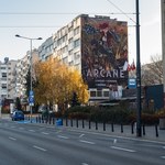 Arcane: Na warszawskich ulicach pojawiły się murale z serialu Netfliksa