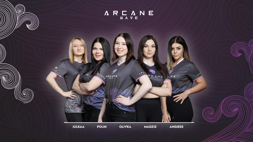 Arcane Wave - profesjonalna żeńska drużyna e-sportowa /materiały prasowe