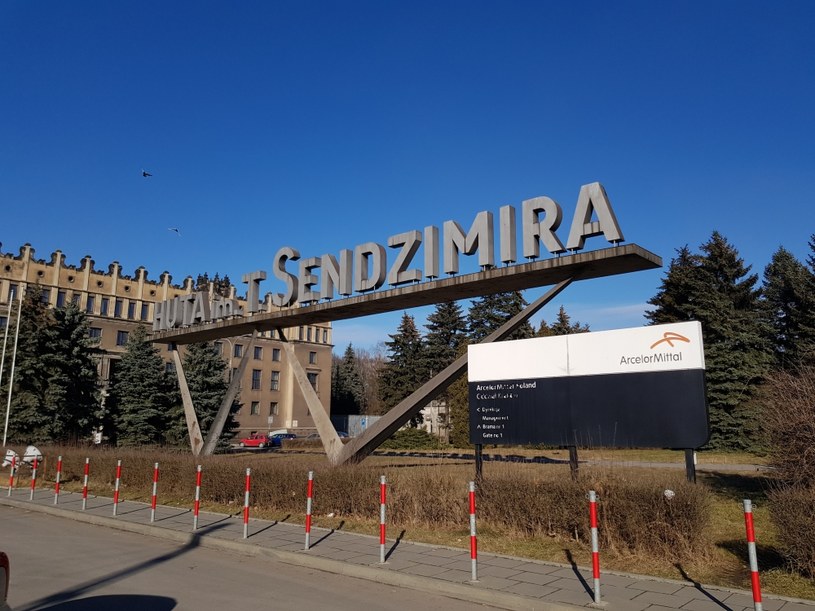 ArcelorMittal Poland podjął decyzję o ponownym uruchomieniu części surowcowej krakowskiej huty /123RF/PICSEL