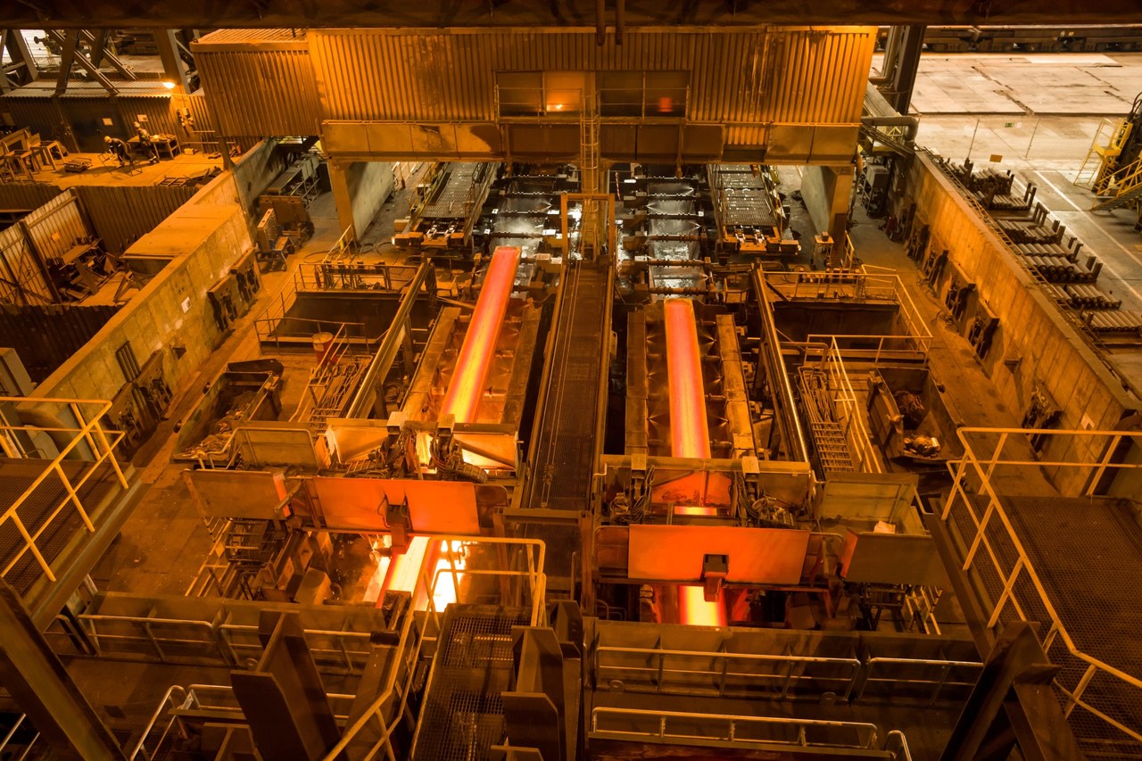 ArcelorMittal wstrzyma prace wielkiego pieca i stalowni w krakowskiej hucie