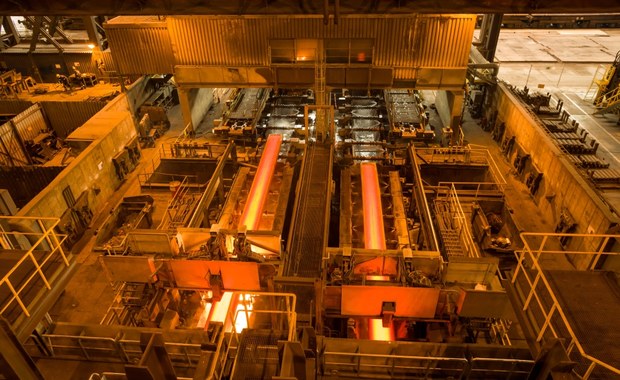 ArcelorMittal wstrzyma prace wielkiego pieca i stalowni w krakowskiej hucie
