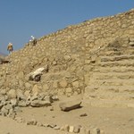 Archeolodzy odkryli budowlę piramidalną w Peru. Ma tysiące lat