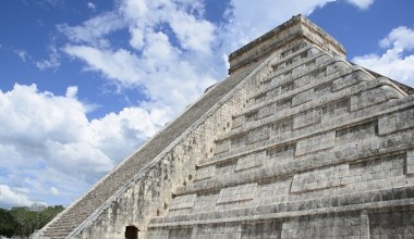 Archeolodzy szukają tajemniczych struktur w Piramidzie Kukulkana. Użyją specjalnej technologii