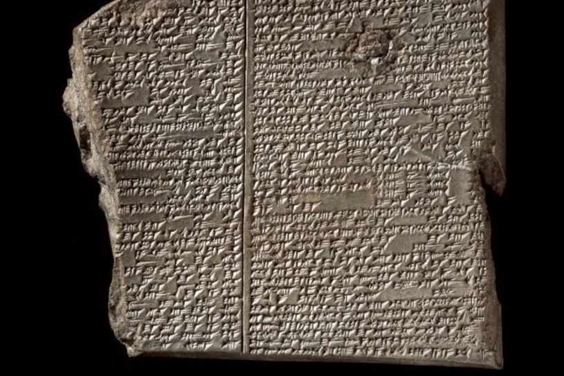 Archeologom udało się stworzyć "tłumacza" starożytnego języka z pomocą sztucznej inteligencji /Wikipedia