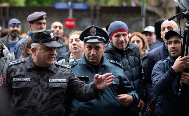 Arcybiskup zatrzymany. Władze oskarżają go o spisek w celu obalenia rządu