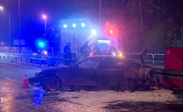 Areszt dla 18-latka, który bmw uderzył w barierę. W płomieniach zginął jadący w bagażniku chłopak