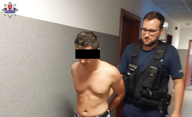 Areszt dla 24-latka, który rzucił się na policjantów z maczetą