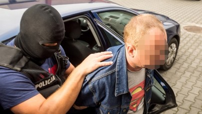 Areszt dla 42-latka, który podłożył bombę pod autem żony, nauczycielki z Warlubia