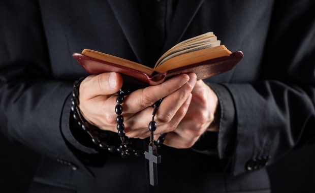 Areszt dla księdza z diecezji sosnowieckiej. Chodzi o pedofilię