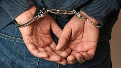 Areszt dla podejrzanych o użycie sygnału radio-stop. Wśród nich policjant