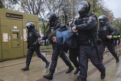 Aresztowania podczas antymobilizacyjnych protestów w Rosji