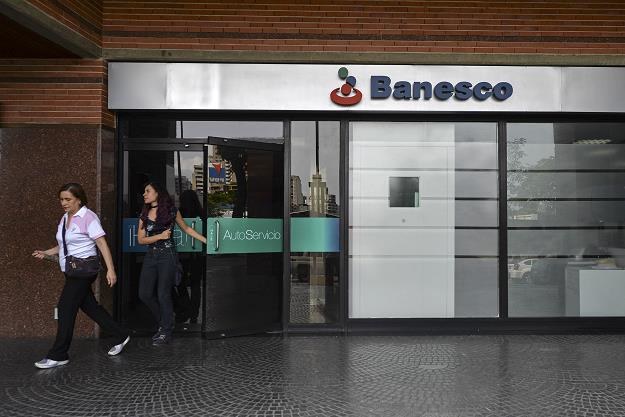 Aresztowano 11 osób z kierownictwa wenezuelskiego banku Banesco /AFP