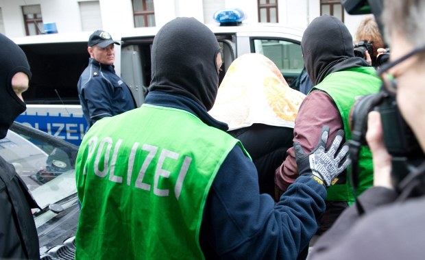 Aresztowano co najmniej siedem osób powiązanych z Al-Kaidą i ISIS