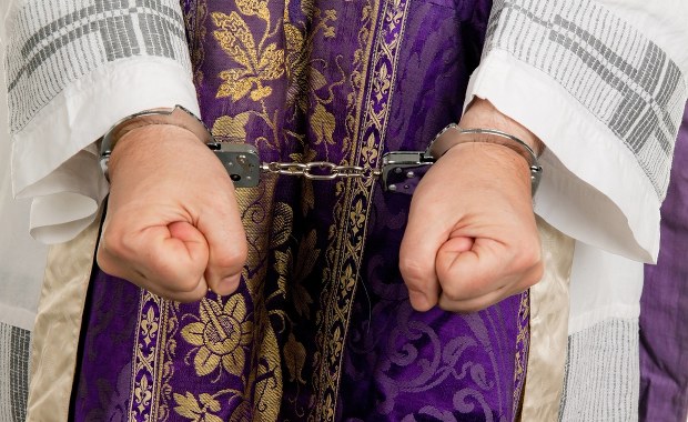Aresztowano księdza-pedofila. O jego czynach biskupi mieli wiedzieć od lat 