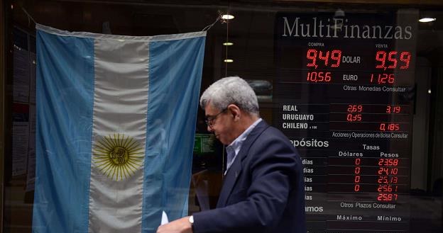 Argentyna emituje 100-letnie obligacje /AFP