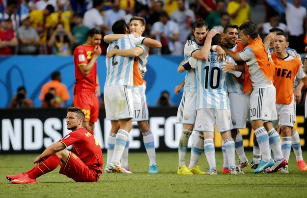 Argentyńczycy cieszą się ze zwycięstwa /Felipe Trueba /PAP/EPA