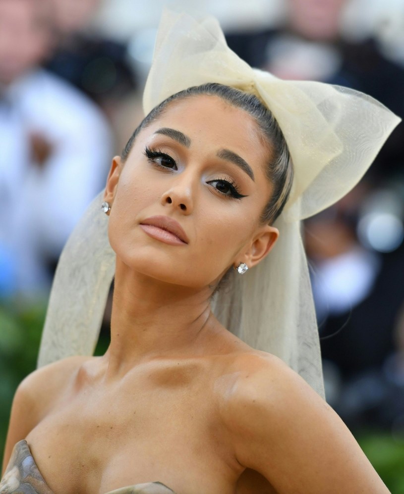 Ariana Grande pokazała fanom zdjęcie mózgu /AFP PHOTO / ANGELA WEISS /East News