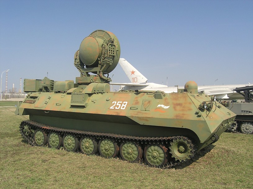 ARK-1M "Ryś" został zbudowany na bazie transportera opancerzonego MT-LBu /Wikipedia