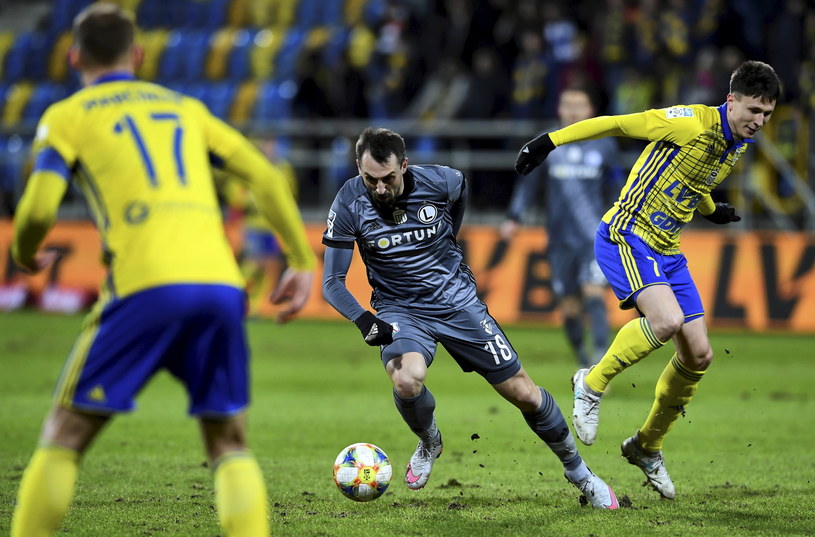 Arka Gdynia. Murawa na stadionie zostanie wymieniona ...