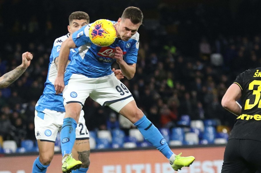 Arkadiusz Milik w ligowym meczu SSC Napoli z Interem Mediolan /CESARE ABBATE /PAP/EPA
