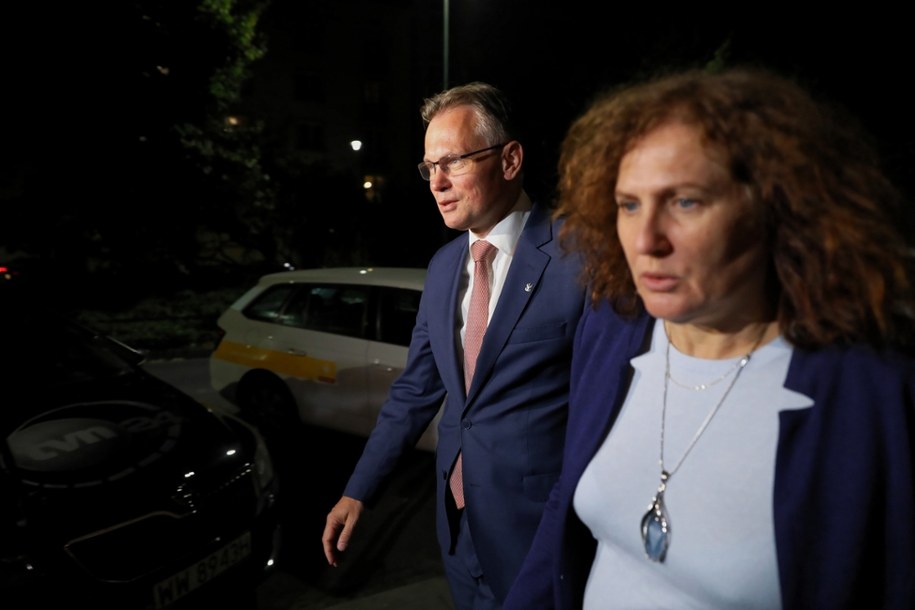 Arkadiusz Mularczyk i jego żona Iwona na zdj. z 2020 r. /Art Service /PAP