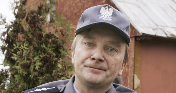 Arkadiusz Nader w "Ranczu" wciela się w postać policjanta /- /AKPA