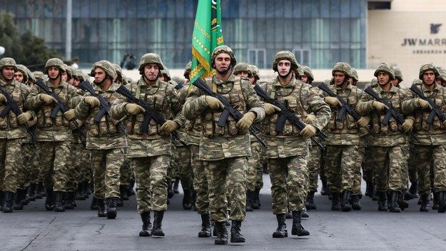 Armia azerbejdżańska podczas defilady wojskowej /POMAN ISMAYILOV /PAP/EPA