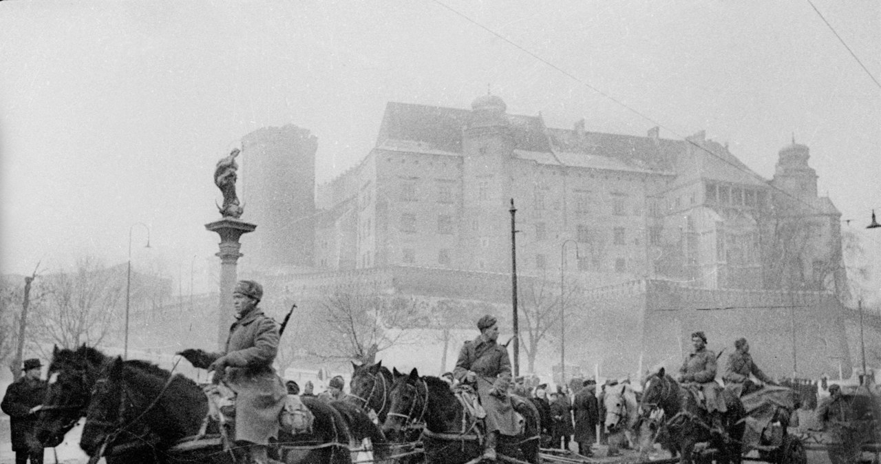 Armia Czerwona pod Wawelem, Kraków 1945 /Z archiwum Romualda Broniarka /Agencja FORUM