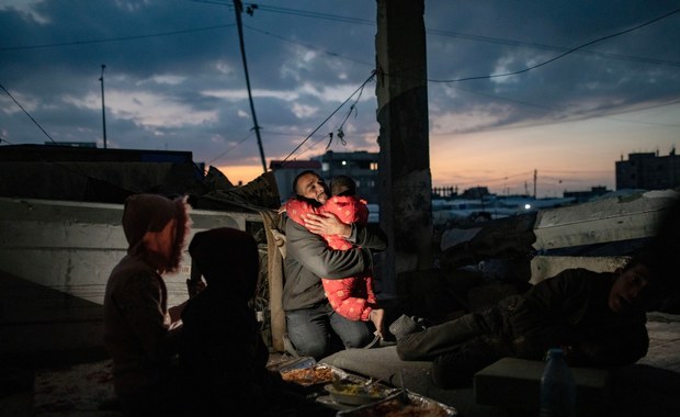 Armia Izraela wysyła do mieszkańców Strefy Gazy SMS-y. "Czekają nagrody pieniężne"