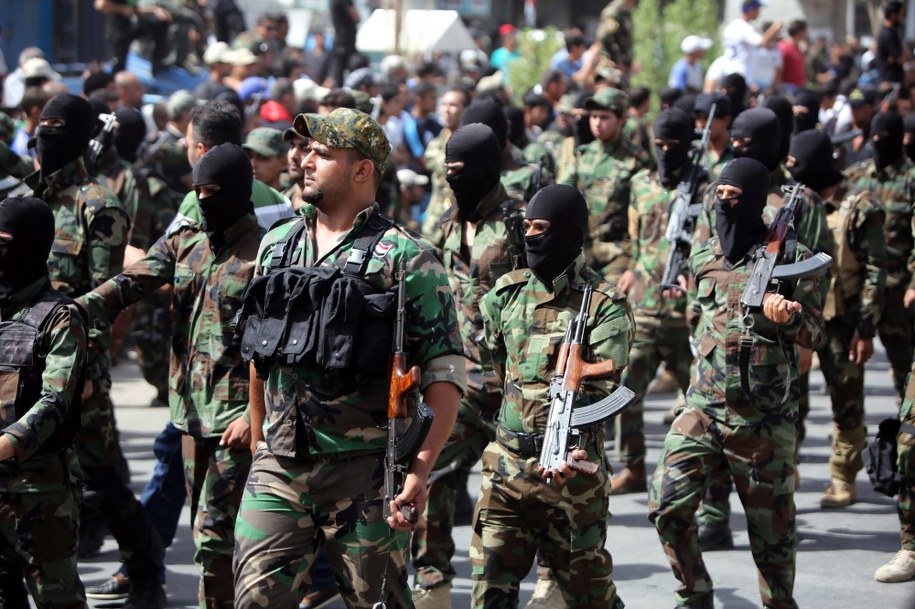 Armia szyickich ochotników /ALI ABBAS /PAP/EPA