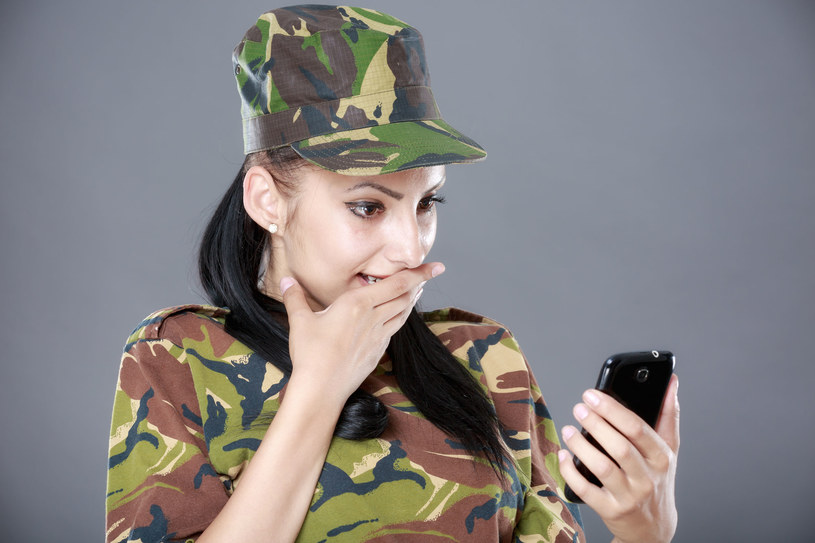 Armia USA najprawdopodobniej będzie używać teraz iPhone'a 6S /123RF/PICSEL