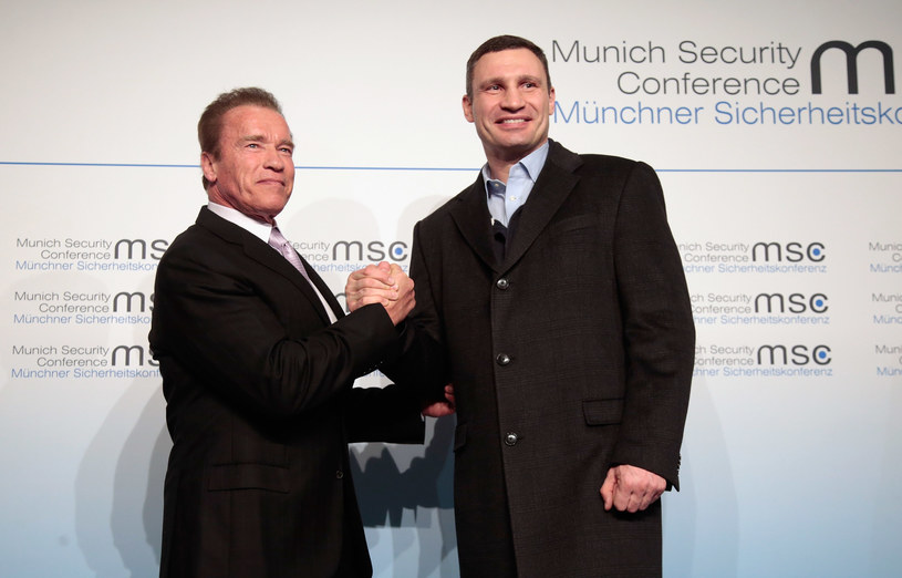 Arnold Schwarzenegger i Witalij Kliczko w 2015 roku /Johannes Simon /Getty Images