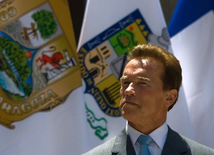 Arnold Schwarzenegger nie jest zachwycony nowym Terminatorem. /AFP