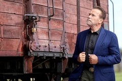 Arnold Schwarzenegger zwiedził Miejsce Pamięci Auschwitz