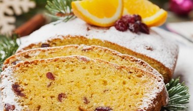 Aromatyczne ciasto pomarańczowe. Goście będą błagać o dokładkę