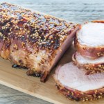 Aromatyczny schab na Wielkanoc. Marynata uchroni przed wysuszeniem mięsa