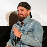 "Arrow": Stephen Amell wspiera rodzinę tragicznie zmarłego kolegi. Wzruszający gest