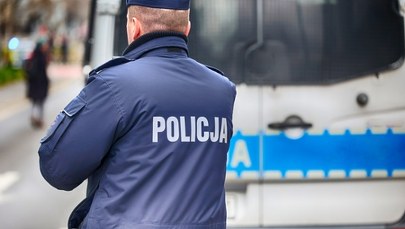 Arsenał broni i narkotyki znalezione w mieszkaniu w Krakowie