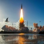 Artemis 3. NASA zapowiada trzy starty rakiet i dwa lądowniki