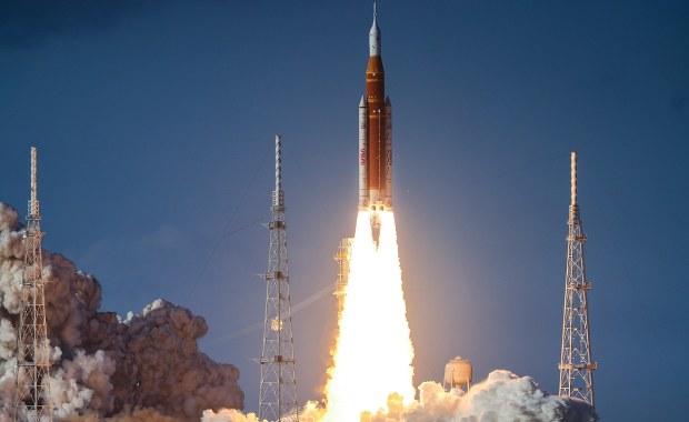 Artemis II wystartowała! 53 lata czekania zakończone